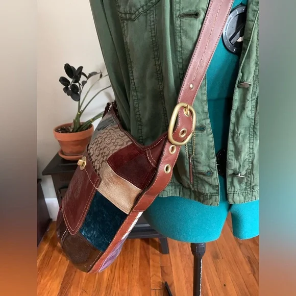 COACH Vintage Holiday patchwork Bleeker limited crossbody bag 11356 - Picture 2 of 16